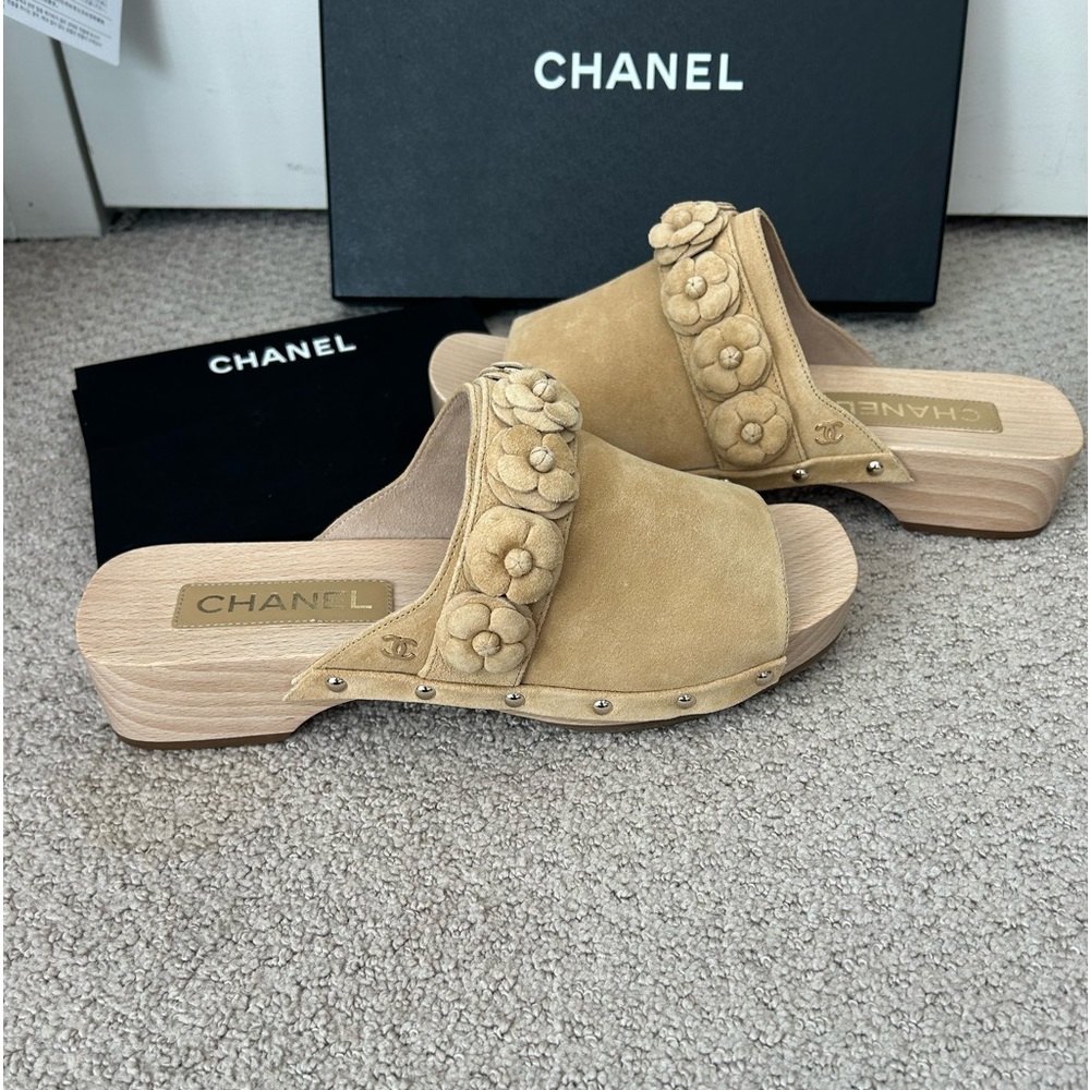 Chanel clogs NWT - Picture 3 of 7